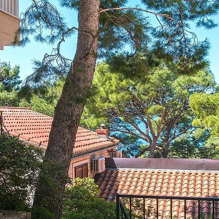 Apartments By The Sea Brela, Makarska - 16950 Exterior foto